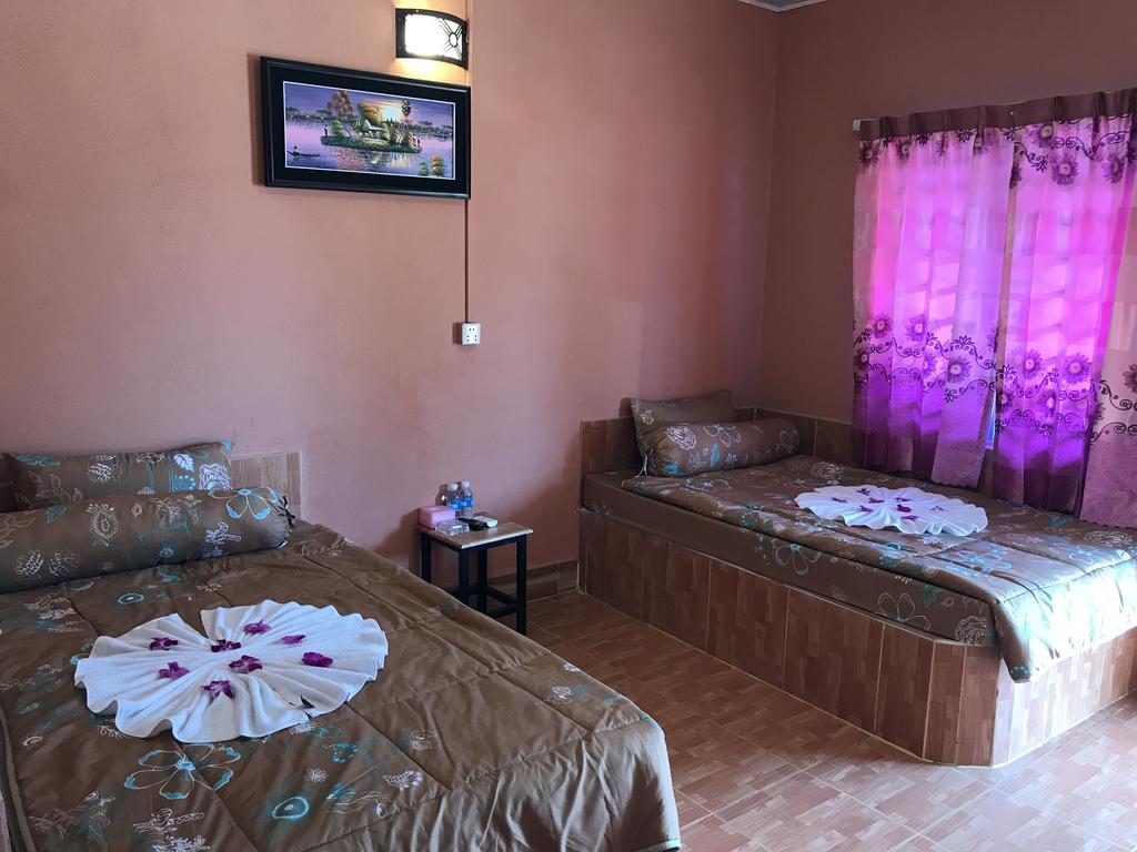 Bungalows Chumnor Otres 168 Sihanoukville Exterior photo